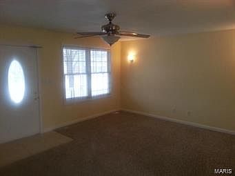 3rd image of 202 Blueberry Ln