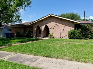 214 Sabine St, Portland, TX 78374