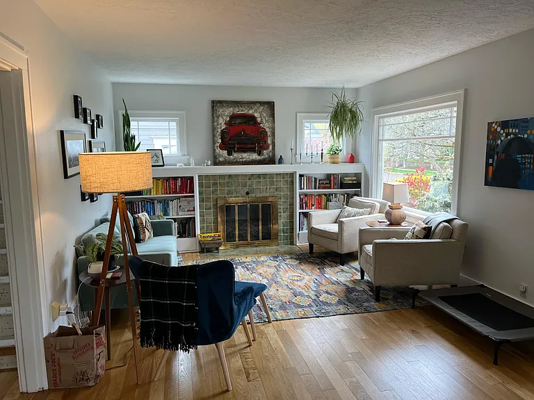 2407 NE Skidmore St — Photo 2