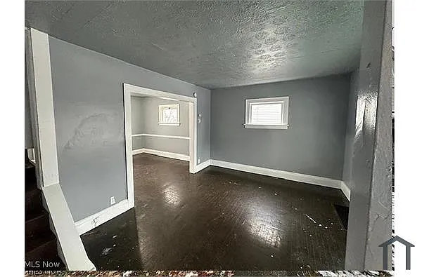 Building Photo - 3603 E 108th St