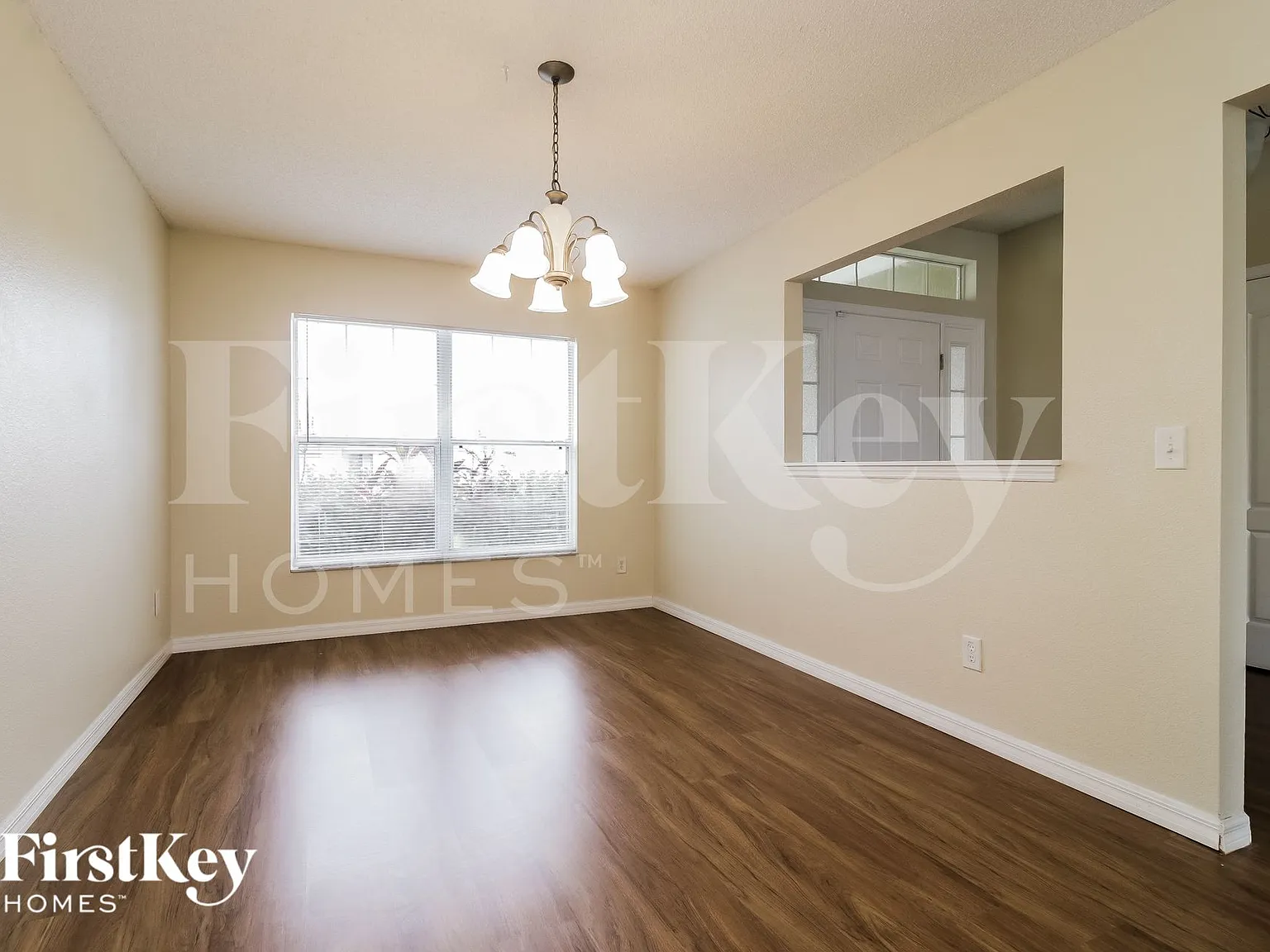 4 bed, 3.0 bath, 2146 sqft, $2,185 — Photo 4