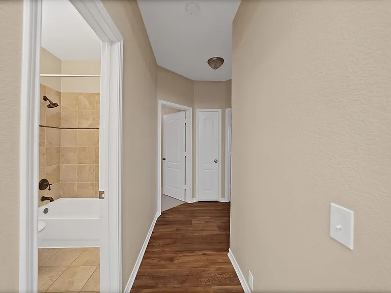 5708 McKinley Ln — Photo 27
