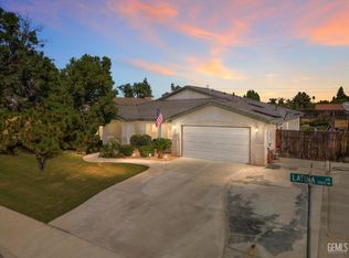 5900 Latina Dr, Bakersfield, CA 93308