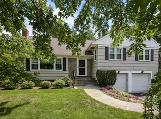 73 Robert Dr, New Rochelle, NY 10804