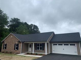 2946 Spencer Rd, Conover, NC 28613