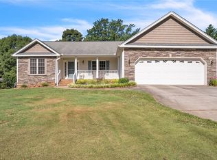 120 Hallmark Cir, Easley, SC 29640