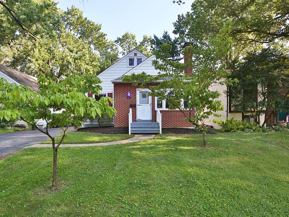 1st image of 61 Leland Ave