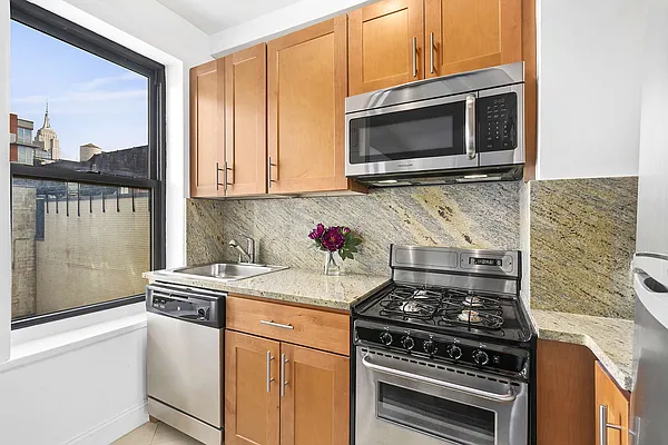 Sold by Compass | media 15