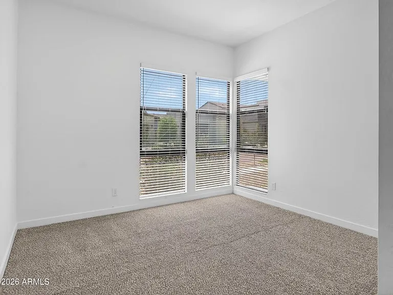 810 E Hopi Trl — Photo 13