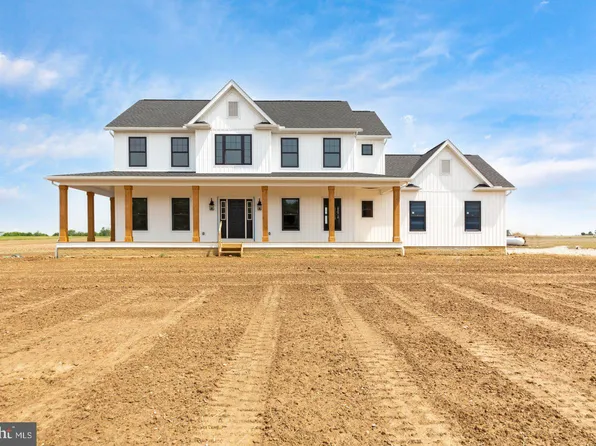 7 Doleman Ln, Berryville, VA 22611