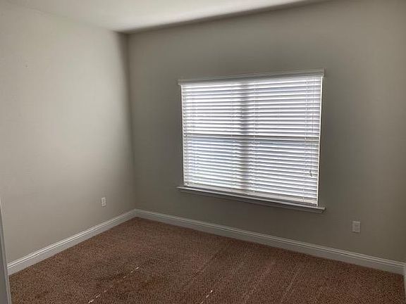 5th image of 3905 River Trace Dr