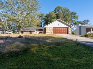 5934 S Deshon Ct, Lithonia, GA 30058