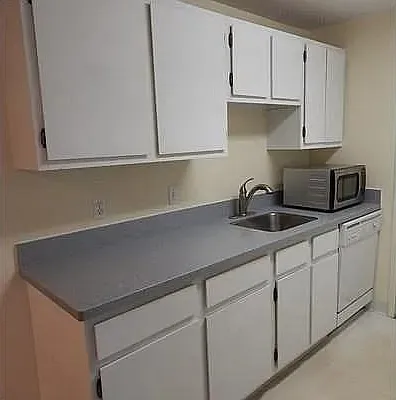 1 bed, 1.0 bath, 759 sqft, $2,100 — Photo 2