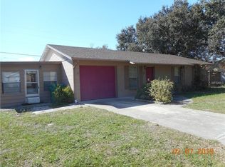 11 Sun Country Ct, Eustis, FL 32726