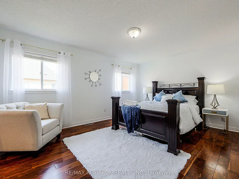 269 Treasure Rd E #UPPER — Photo 24
