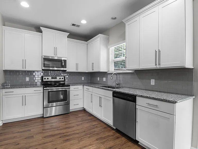 224 Willow Point Cir — Photo 10