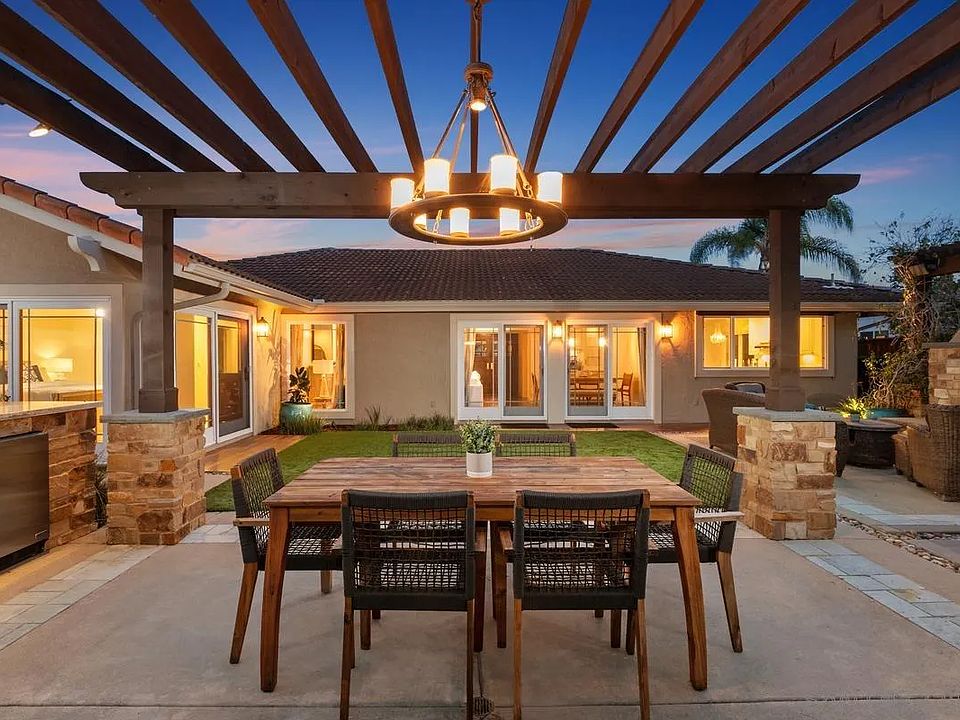 1st image of 5590 Calle Miramar