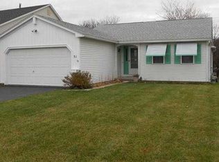 51 Hickory Manor Dr, Gates, NY 14606