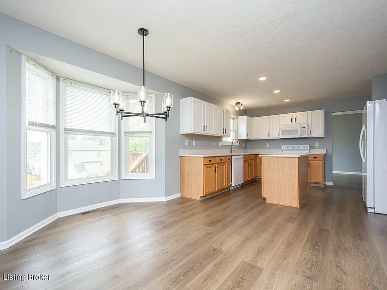 6702 Shallow Rock Dr — Photo 20