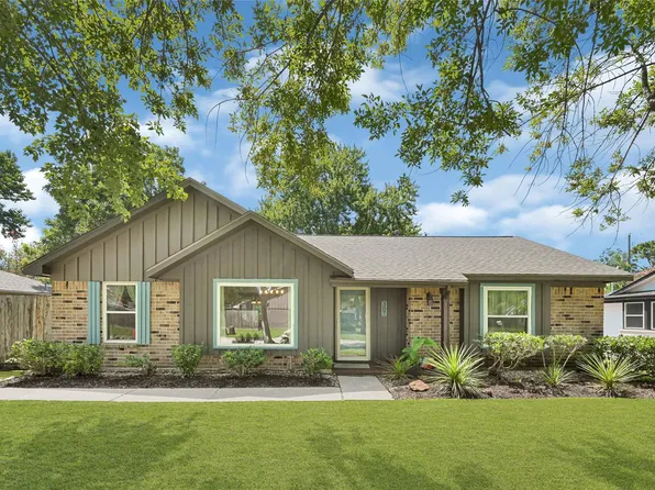 307 Winding Rd, Friendswood, TX 77546