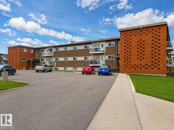 6215 98th Ave NW #17, Edmonton, AB T6A 0A3