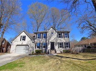 636 Marston Dr, Chesapeake, VA 23322