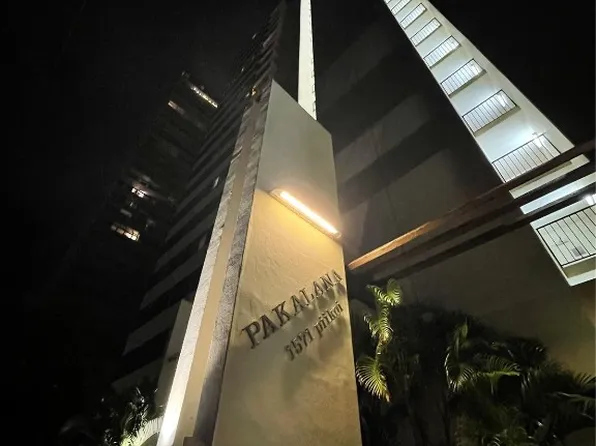 1571 Piikoi St APT 802, Honolulu, HI 96822