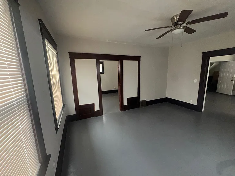 6909 Worley Ave — Photo 8