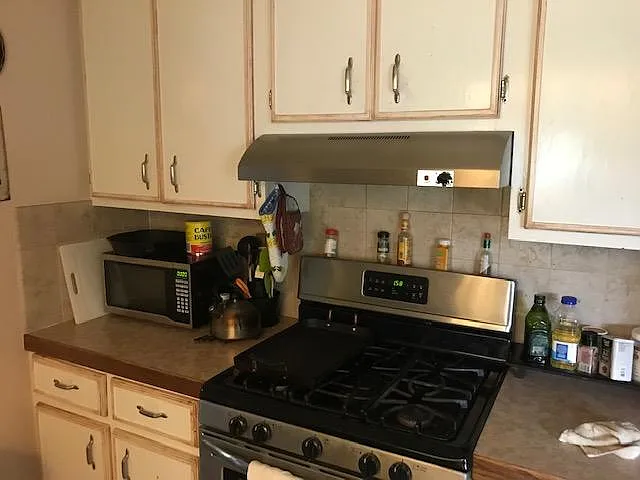 3 bed, 1175 sqft, $2,100 — Photo 4