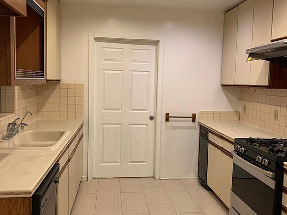 5th image of 6230 Kauffman Ave