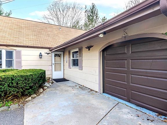 2nd image of 56 Teddy Ct