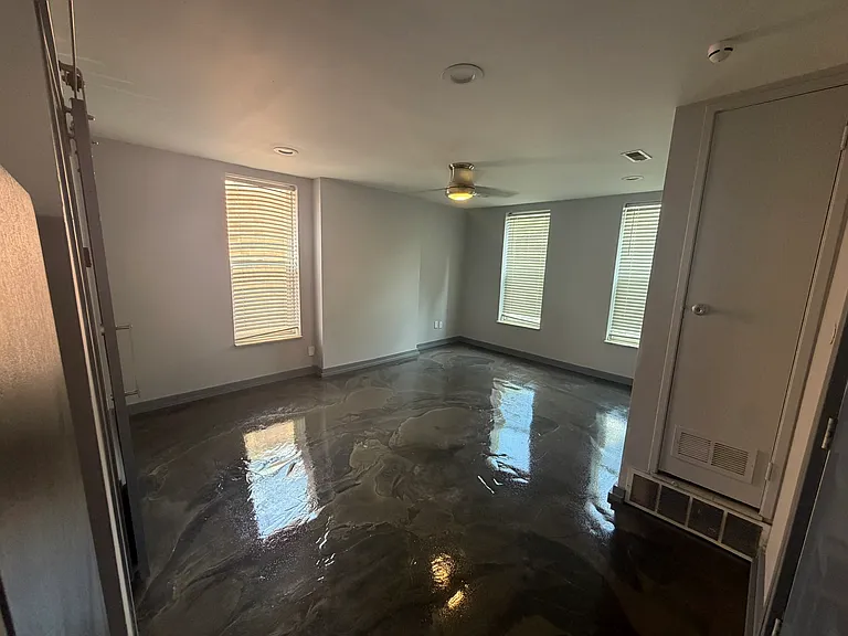 838 Oak St #D — Photo 9