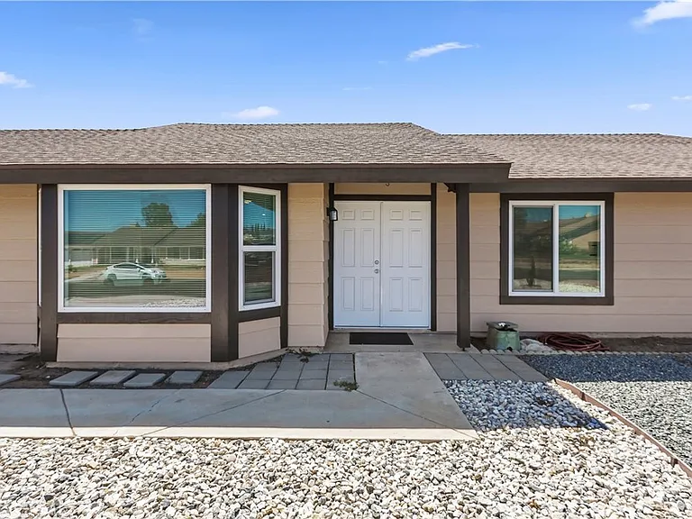 11471 Hollyvale Ave — Photo 18