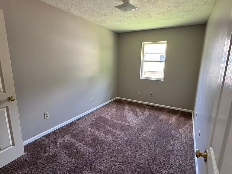 154 W Peach St #D1 — Photo 8