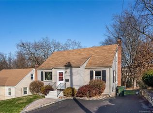 24 Arbutus St, East Hartford, CT 06108