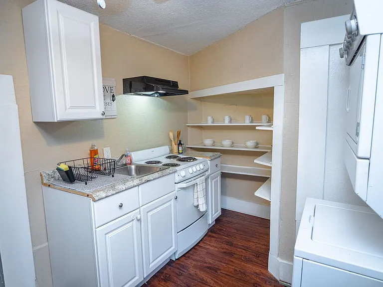 613 Virginia Blvd — Photo 7