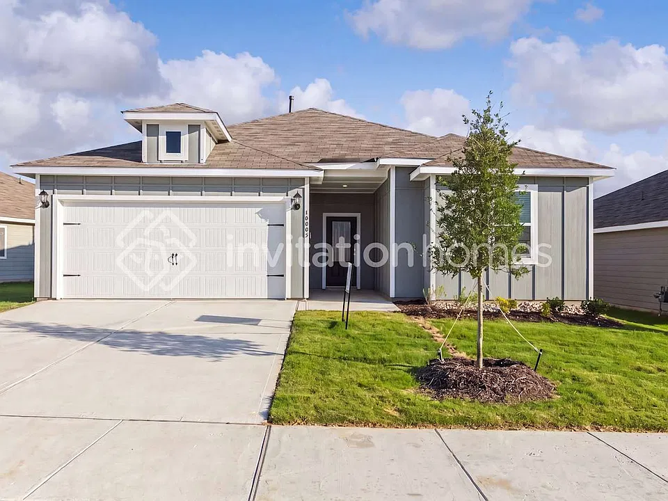 10805 Copper Hills Ln