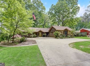 1894 Windburn Ct, Snellville, GA