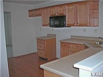 2nd image of 166 Jeffrey Ln