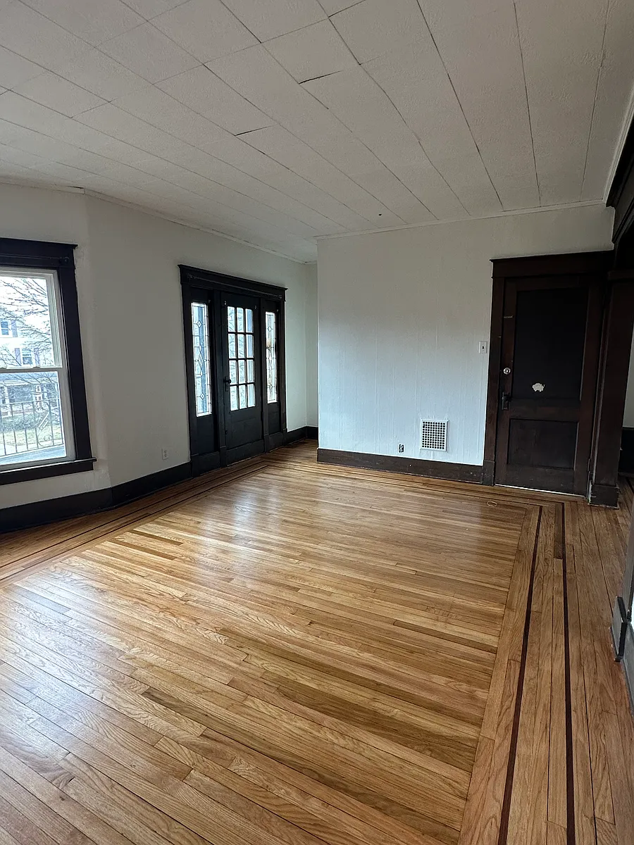 Building Photo - 252 Cumberland Ave #2