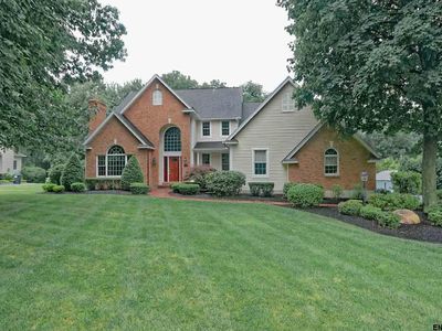 5 Hunts End Ln, Loudonville, NY, 12211