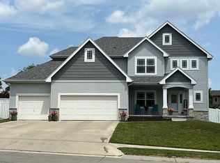 19702 Orchard Ave, Omaha, NE 68135