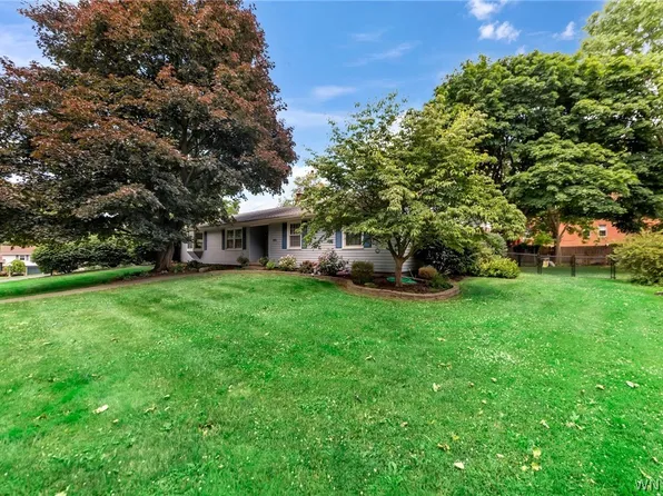 455 Howell Pkwy, Medina, NY 14103