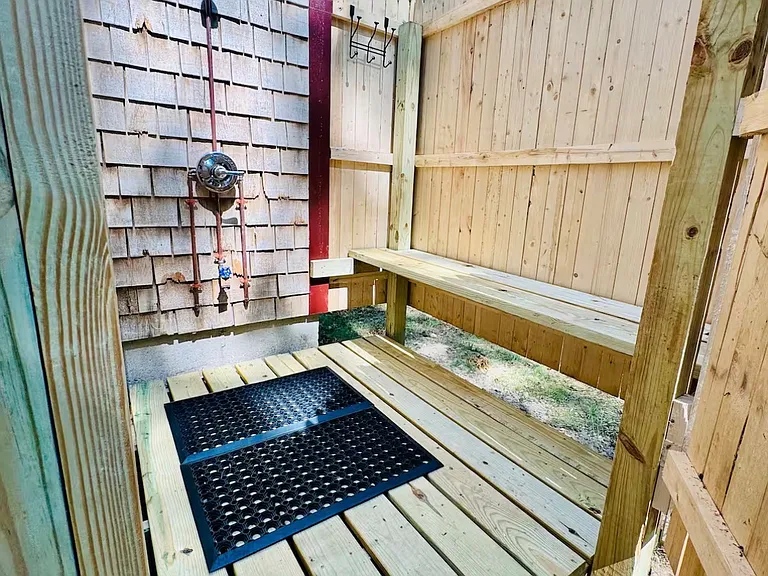 8 Terry Ave — Photo 26