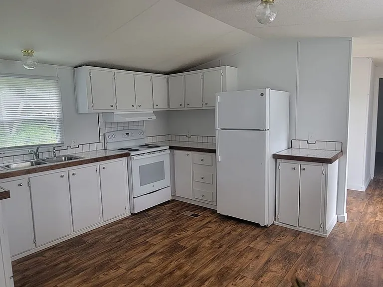 649 Trollingwood Hawfields Rd #10A — Photo 5