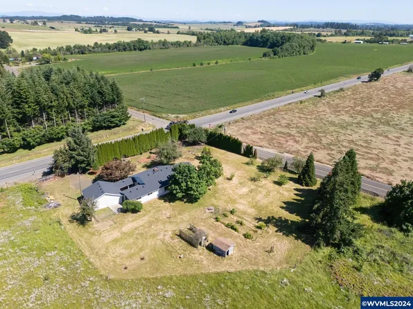 8975 S Pacific Hwy W, Monmouth, OR 97361