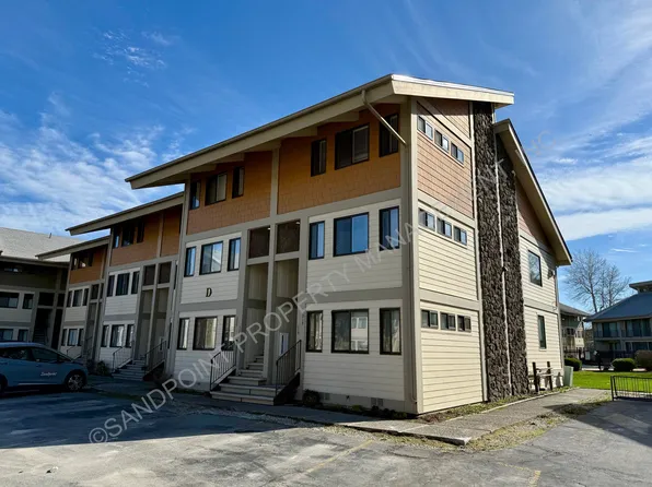 301 Iberian Way APT 219, Sandpoint, ID 83864