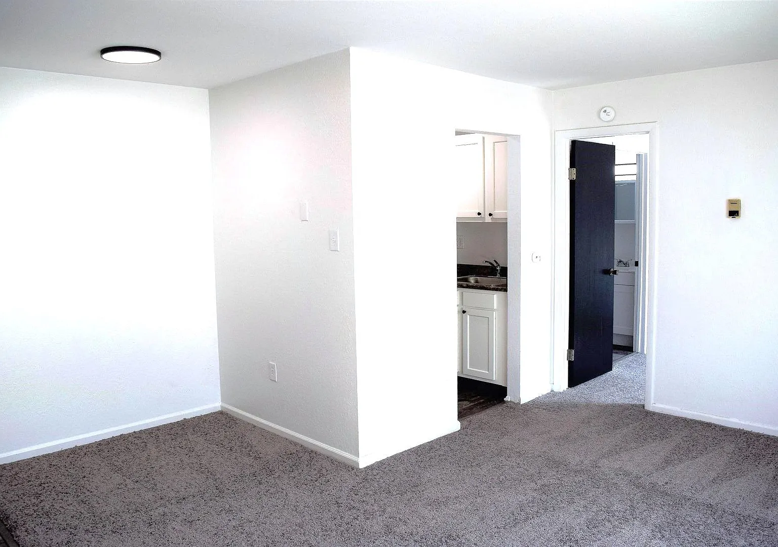 1 bed, 488 sqft, $795 — Photo 1