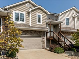 1060 Twilight Dr, North Liberty, IA 52317