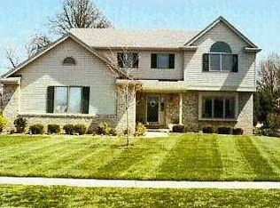 1949 Winesap Dr, Holland, OH